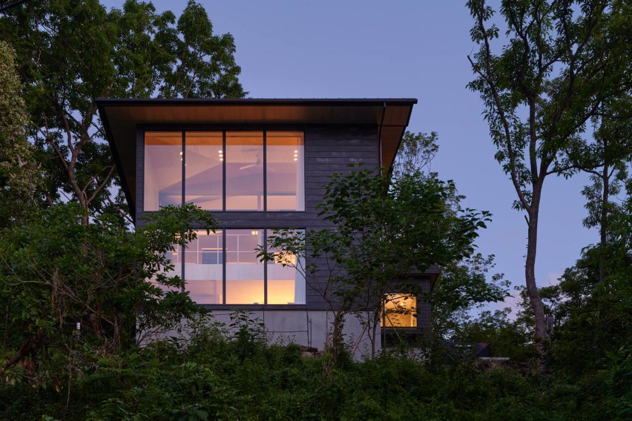 Playliving Izu - A Ocean View Villa With Onsen Ито Экстерьер фото